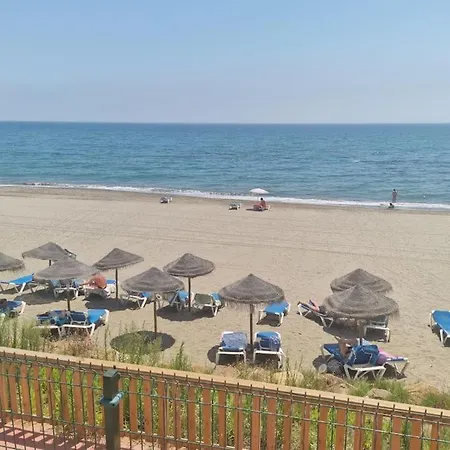 First Line Gelijkvloers App Appartamento Estepona